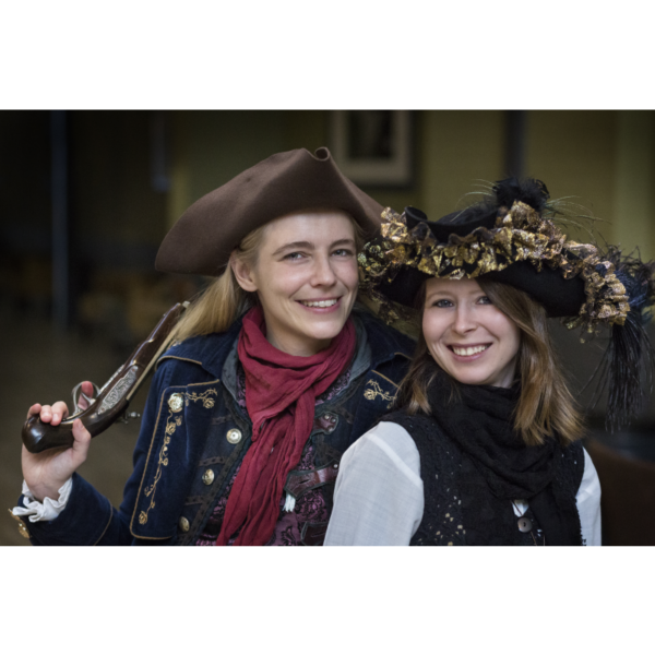 Pirate Sisters - Image 2