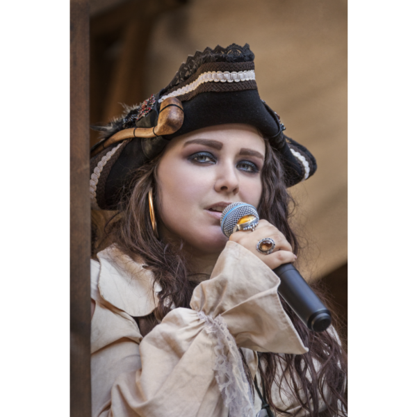 Pirate Lady – Image 2