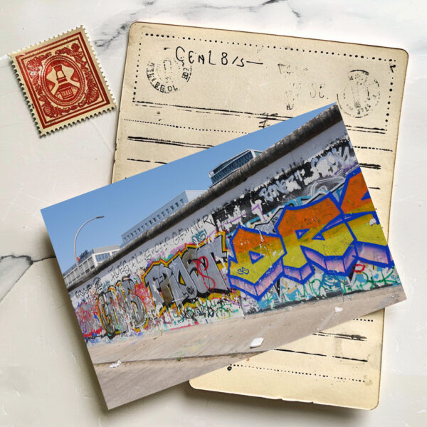 raxxa postcard: Berlin Wall East Side